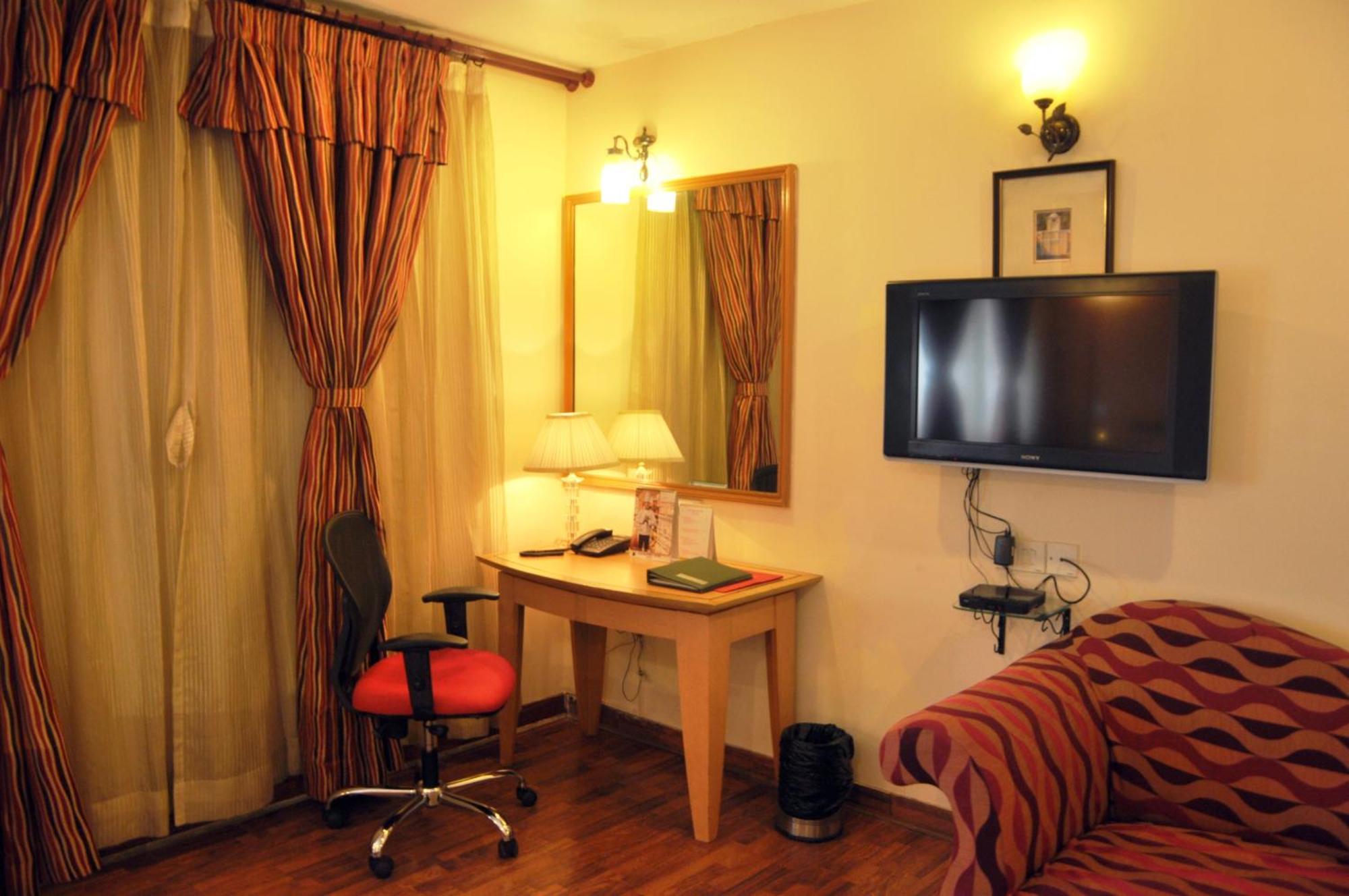Indismart Hotel 콜카타 외부 사진