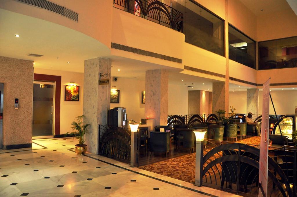 Indismart Hotel 콜카타 외부 사진