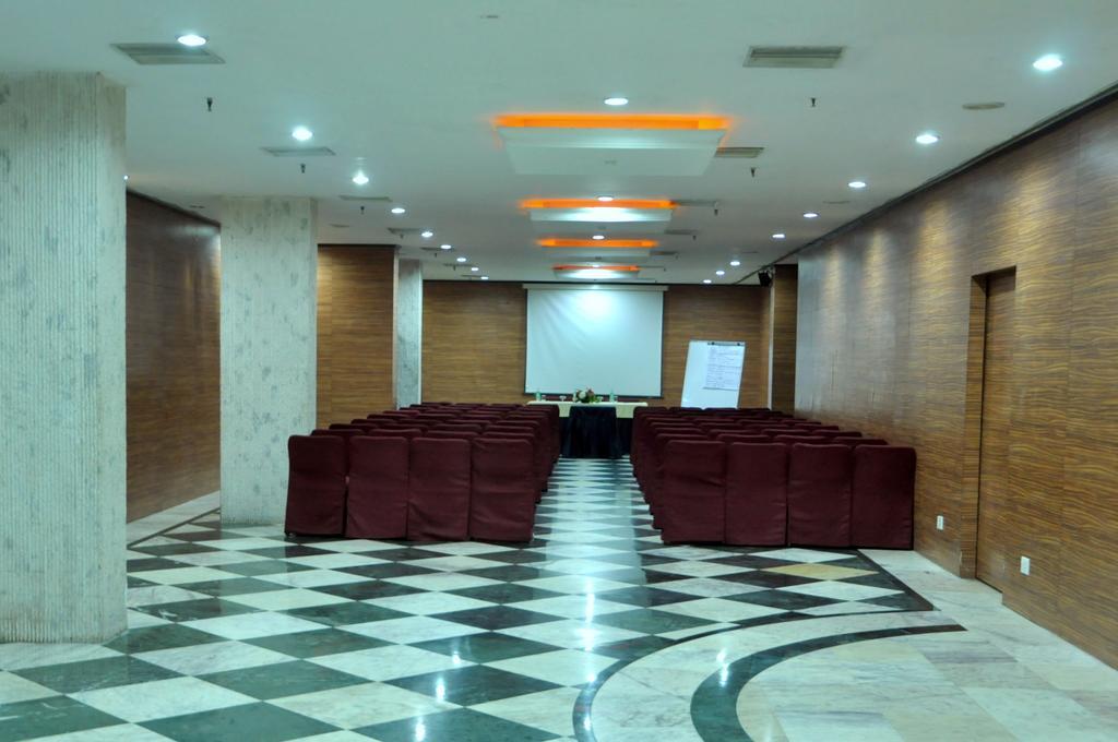 Indismart Hotel 콜카타 외부 사진