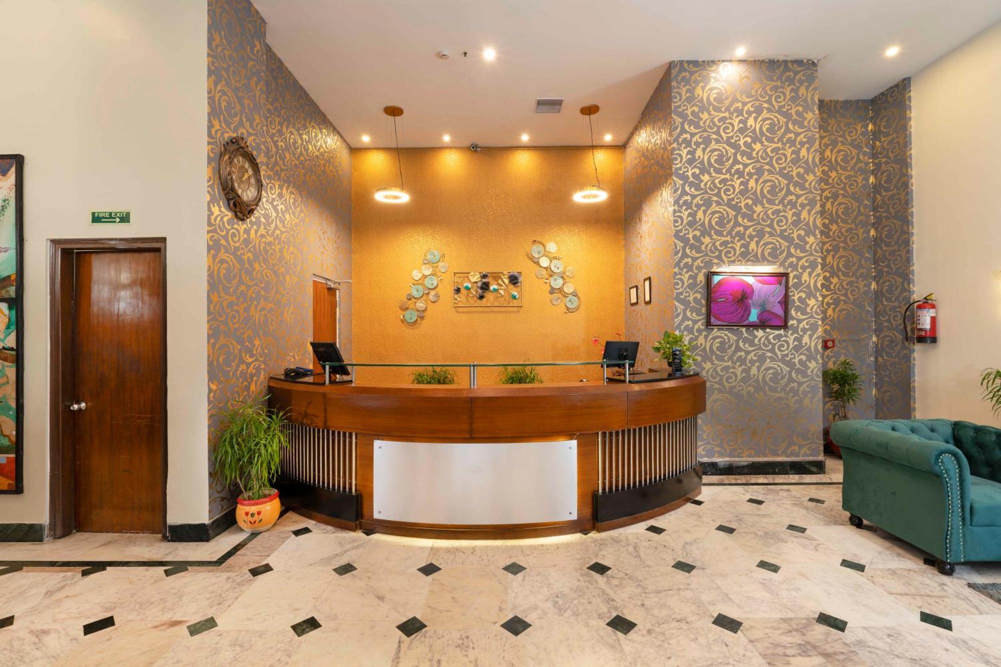 Indismart Hotel 콜카타 외부 사진