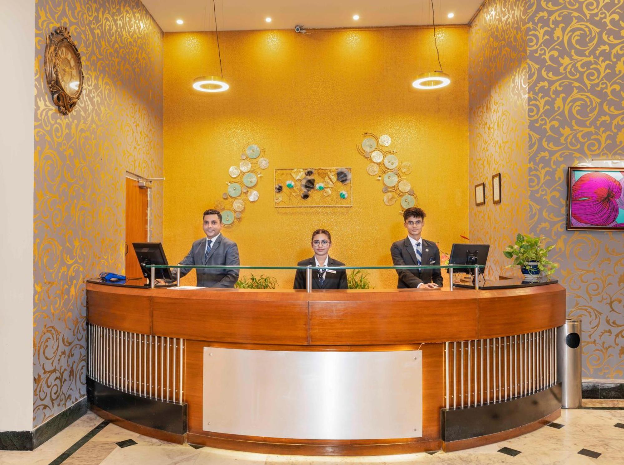 Indismart Hotel 콜카타 외부 사진