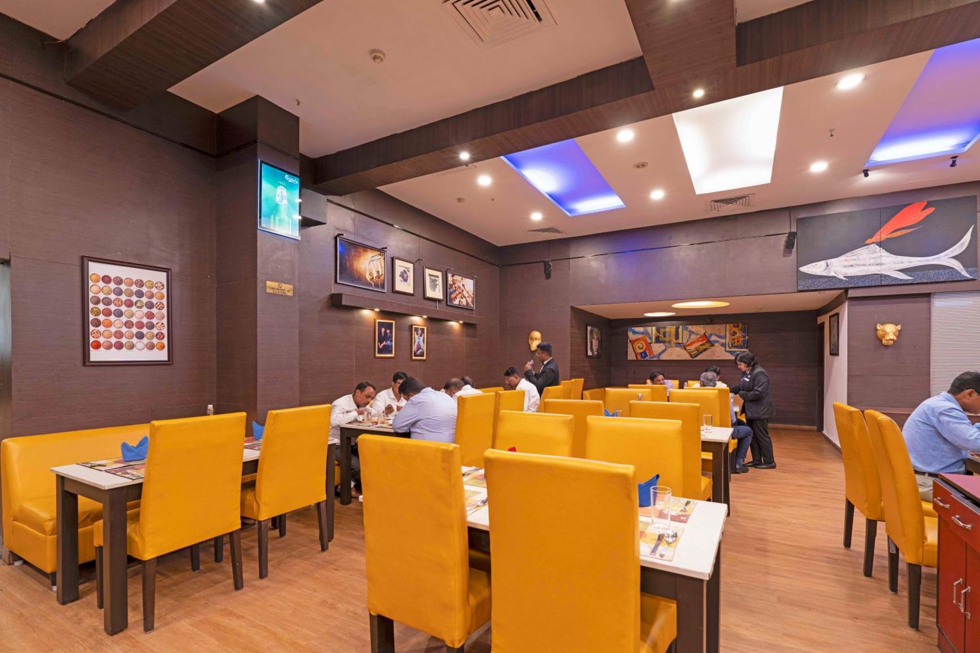 Indismart Hotel 콜카타 외부 사진