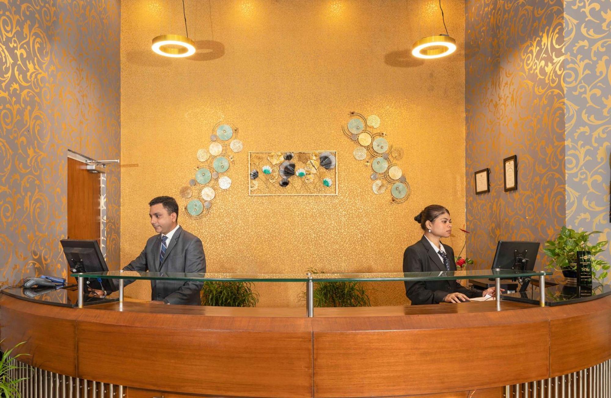 Indismart Hotel 콜카타 외부 사진