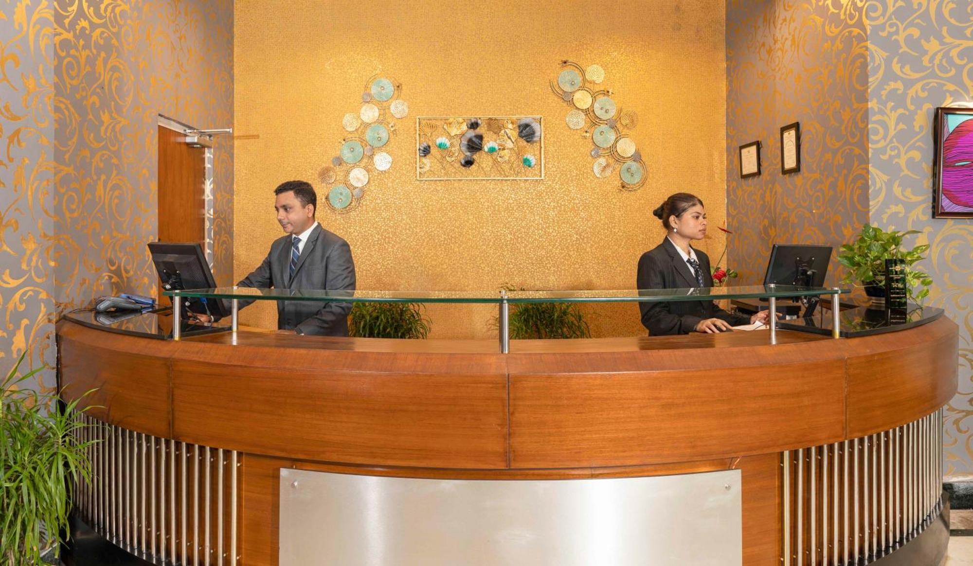 Indismart Hotel 콜카타 외부 사진