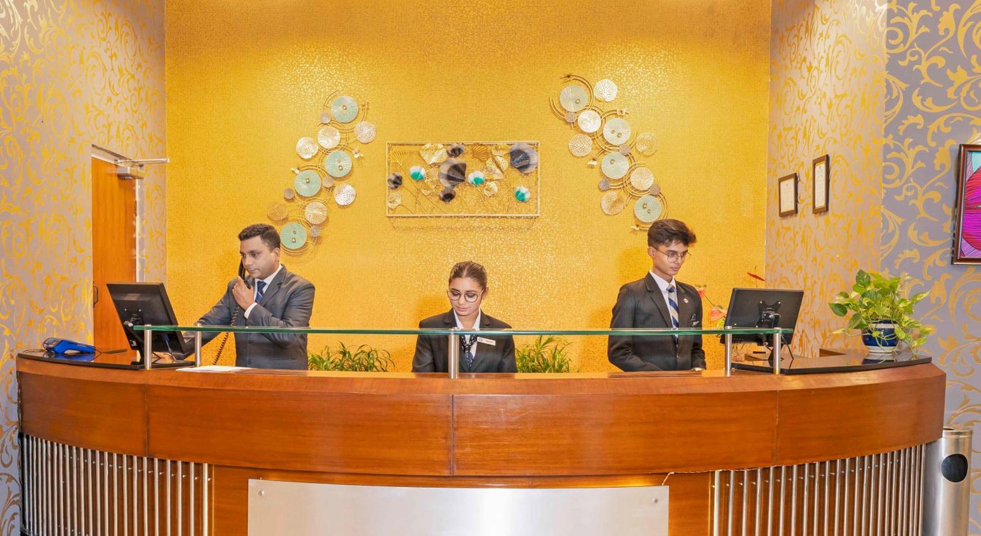 Indismart Hotel 콜카타 외부 사진