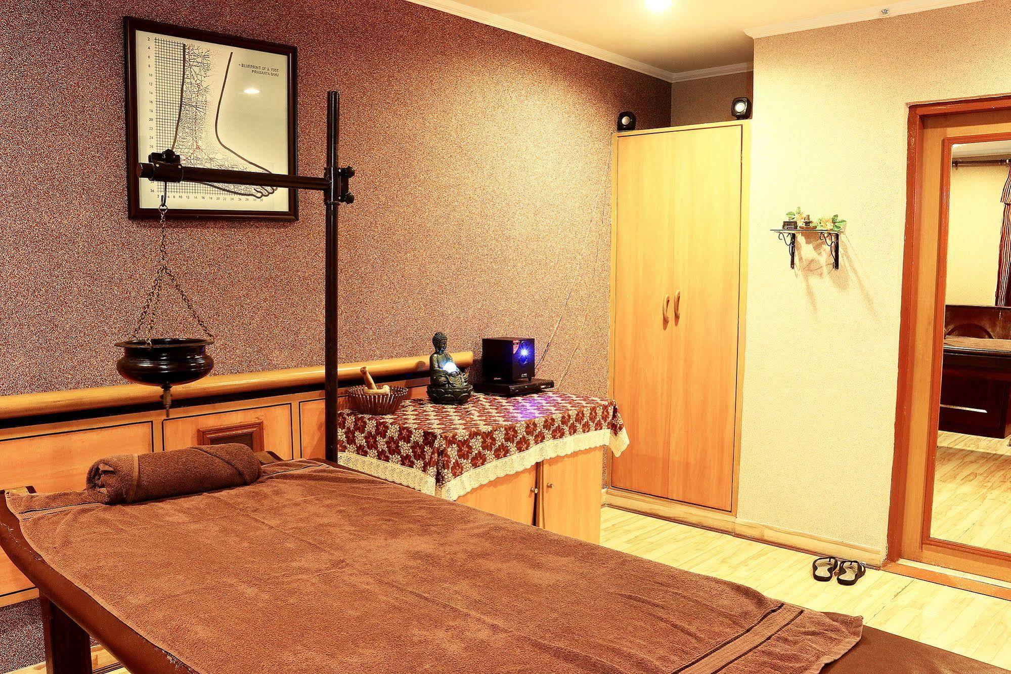 Indismart Hotel 콜카타 외부 사진